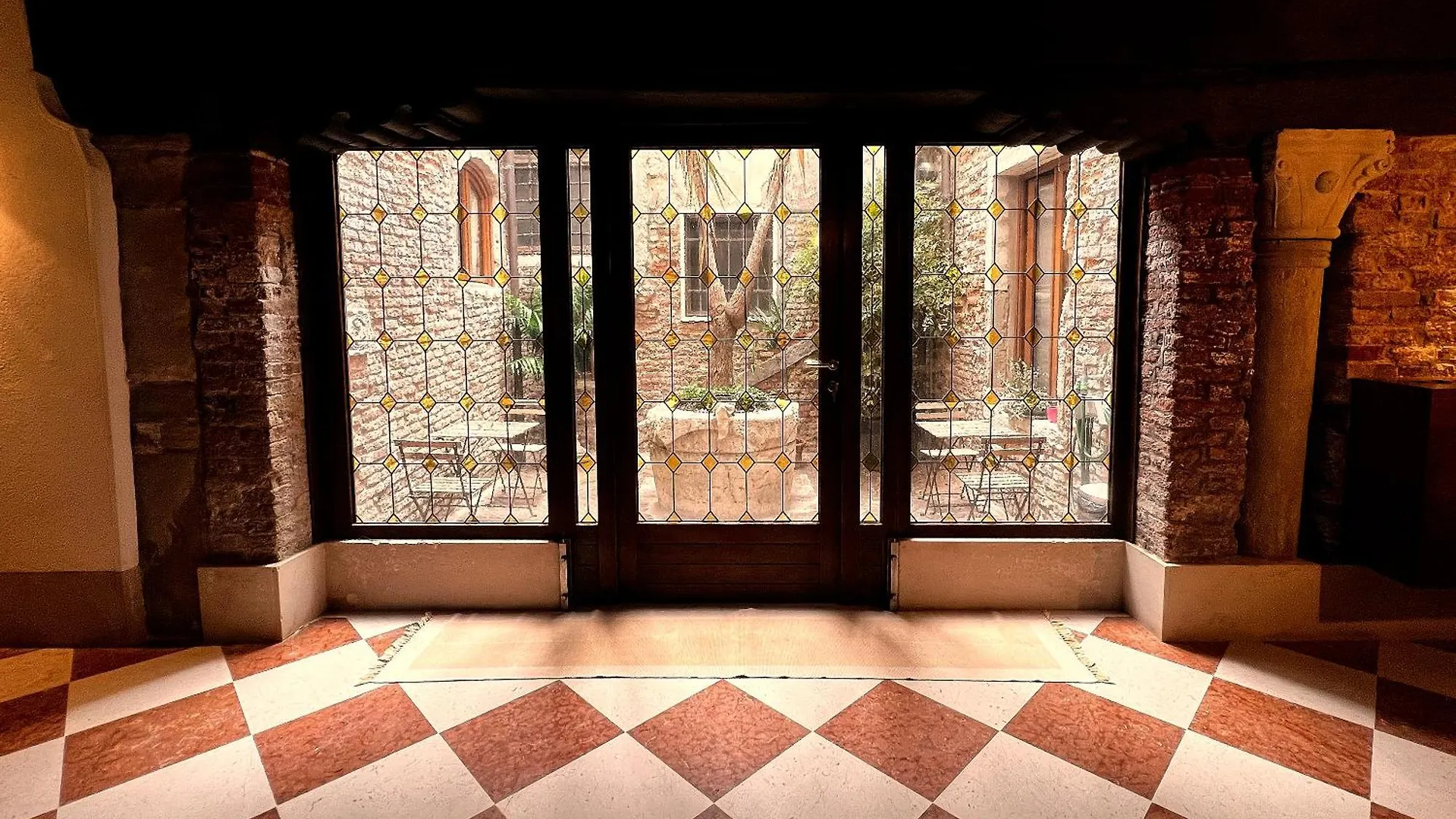 Nama Boutique Residence Venice Italy