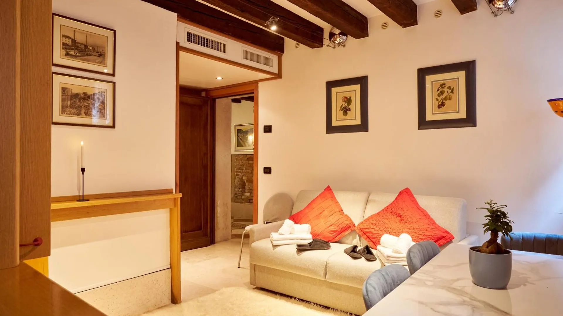 Nama Boutique Residence Βενετία 0*,